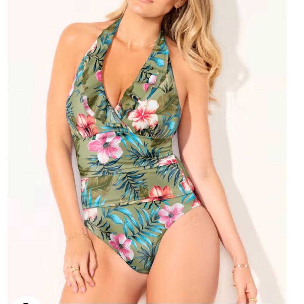 New Swimsuits For All Halter One Piece
Plus Size 18 Floral Print Ruffles